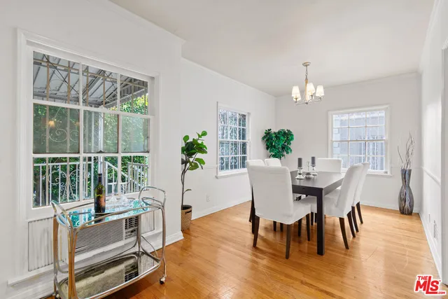 $3,750,000 | 117 North Kings Road, Los Angeles, CA 90048