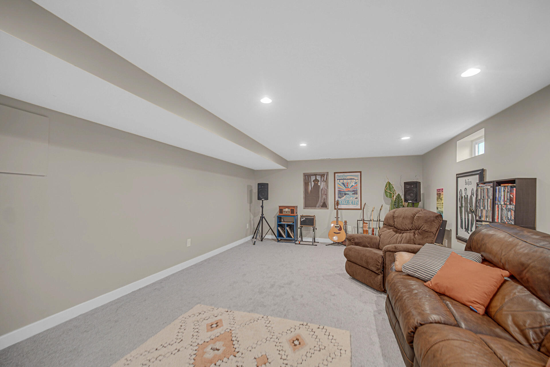 217 Hemlock Lane Crown Point, IN 46307 - Photo 16 of 26 1920x1280