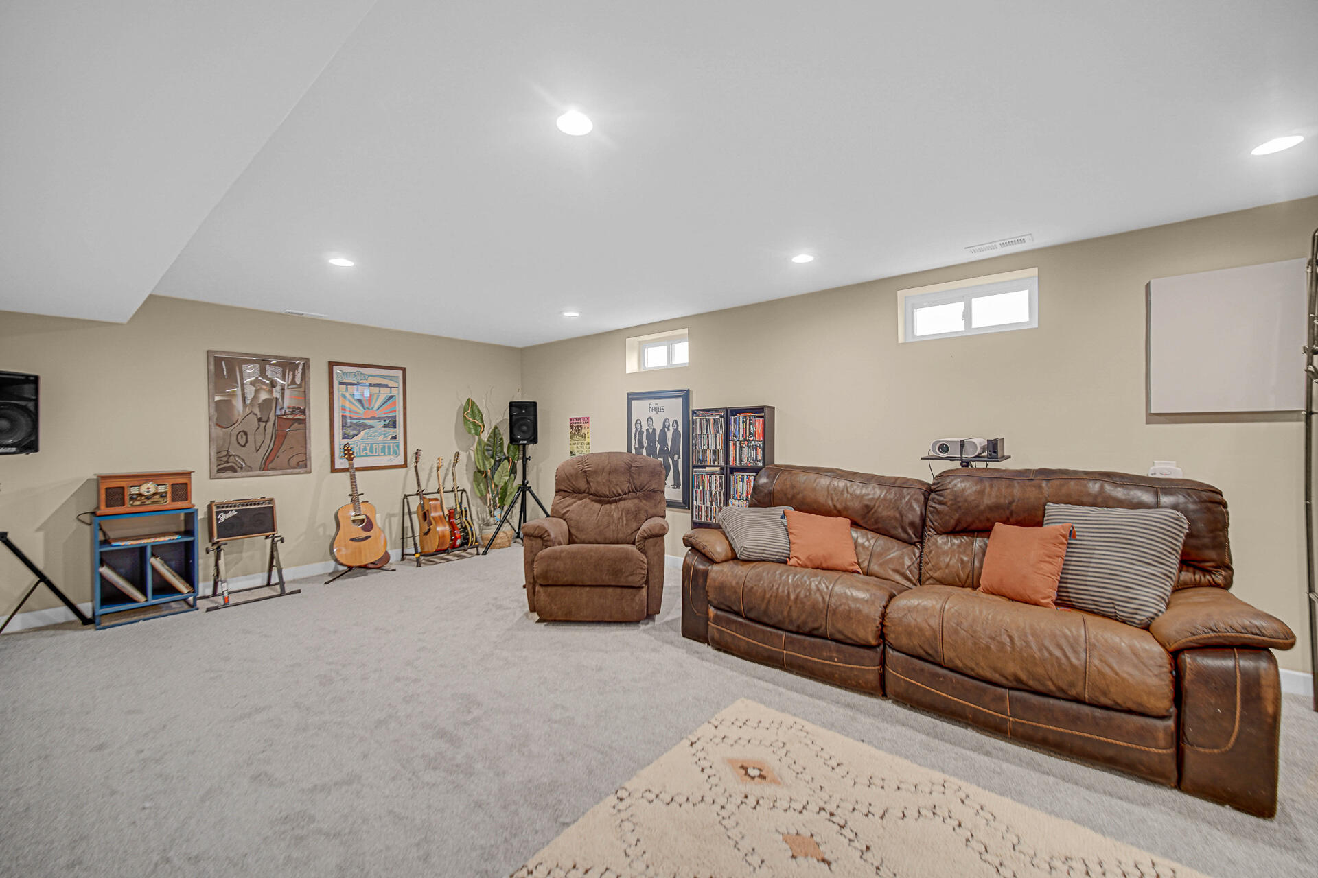 217 Hemlock Lane Crown Point, IN 46307 - Photo 17 of 26 1920x1280