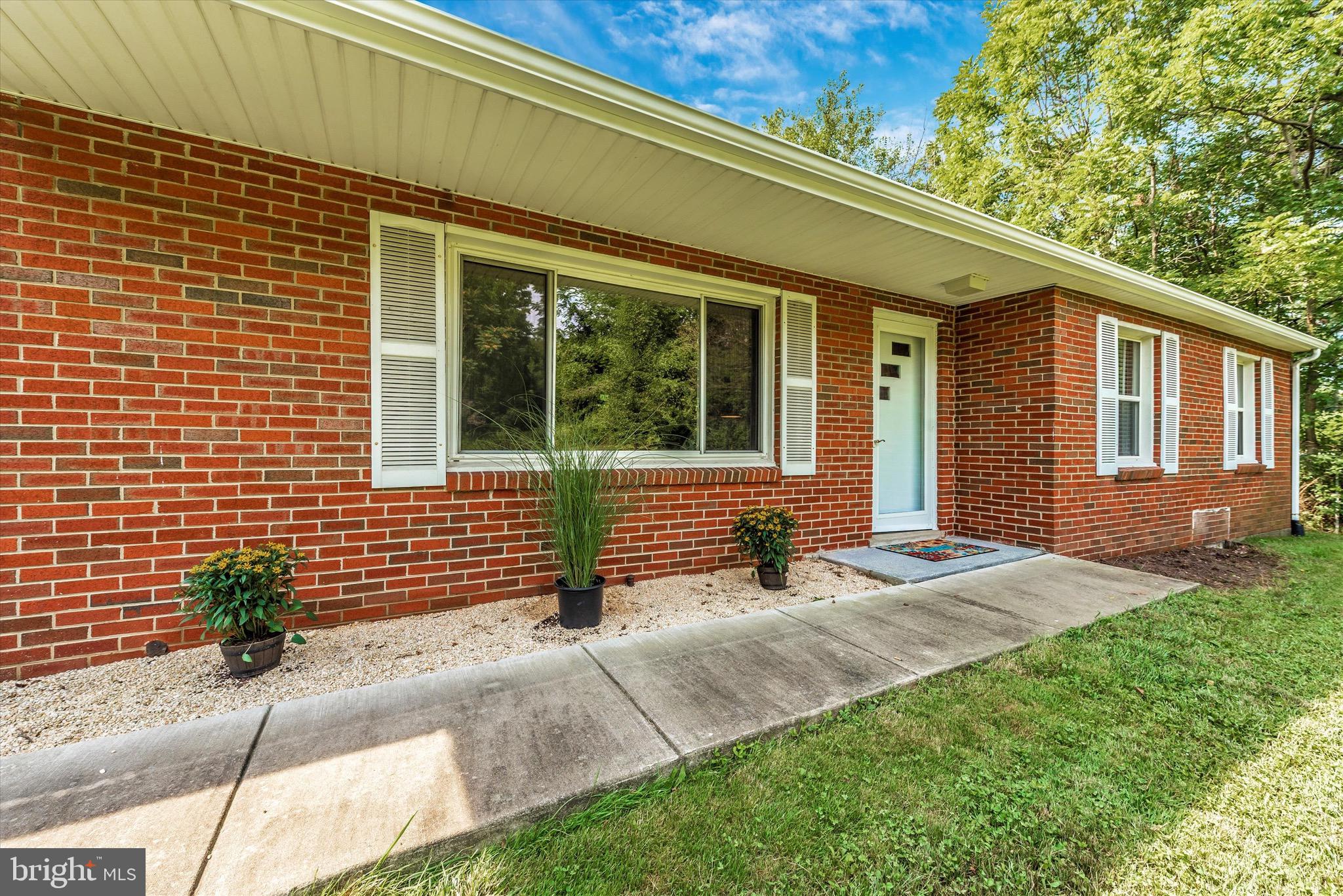 6637 Mt Phillip Road Frederick, MD 21703 - Photo 2 of 52 Gallery Image 2