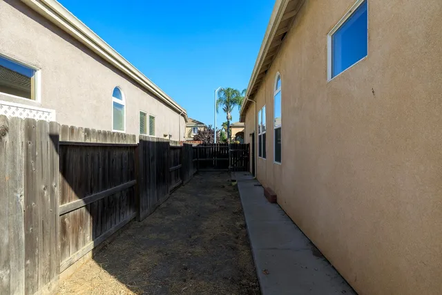 $585,000 | 3144 La Costa Lane, Modesto, CA 95355