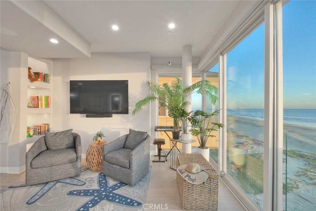 99 A Surfside Avenue Surfside, CA 90743 - Photo 35 of 75 a living room with furniture