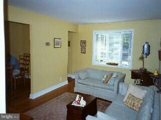 313 Lewis Road Broomall, PA 19008 - Photo 4 of 5