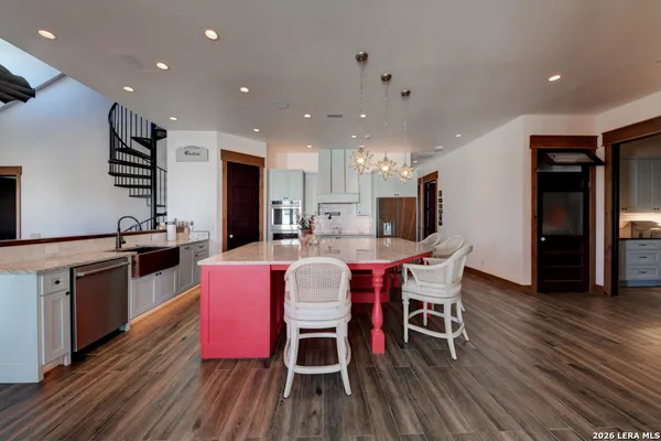 $3,985,000 | 13944 Farm To Market 32, Fischer, TX 78623