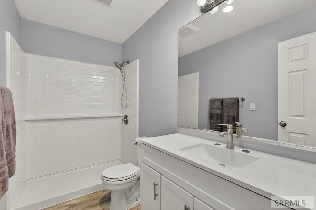 1409 Ridgewood Drive Ammon, ID 83406 - Photo 4 of 55