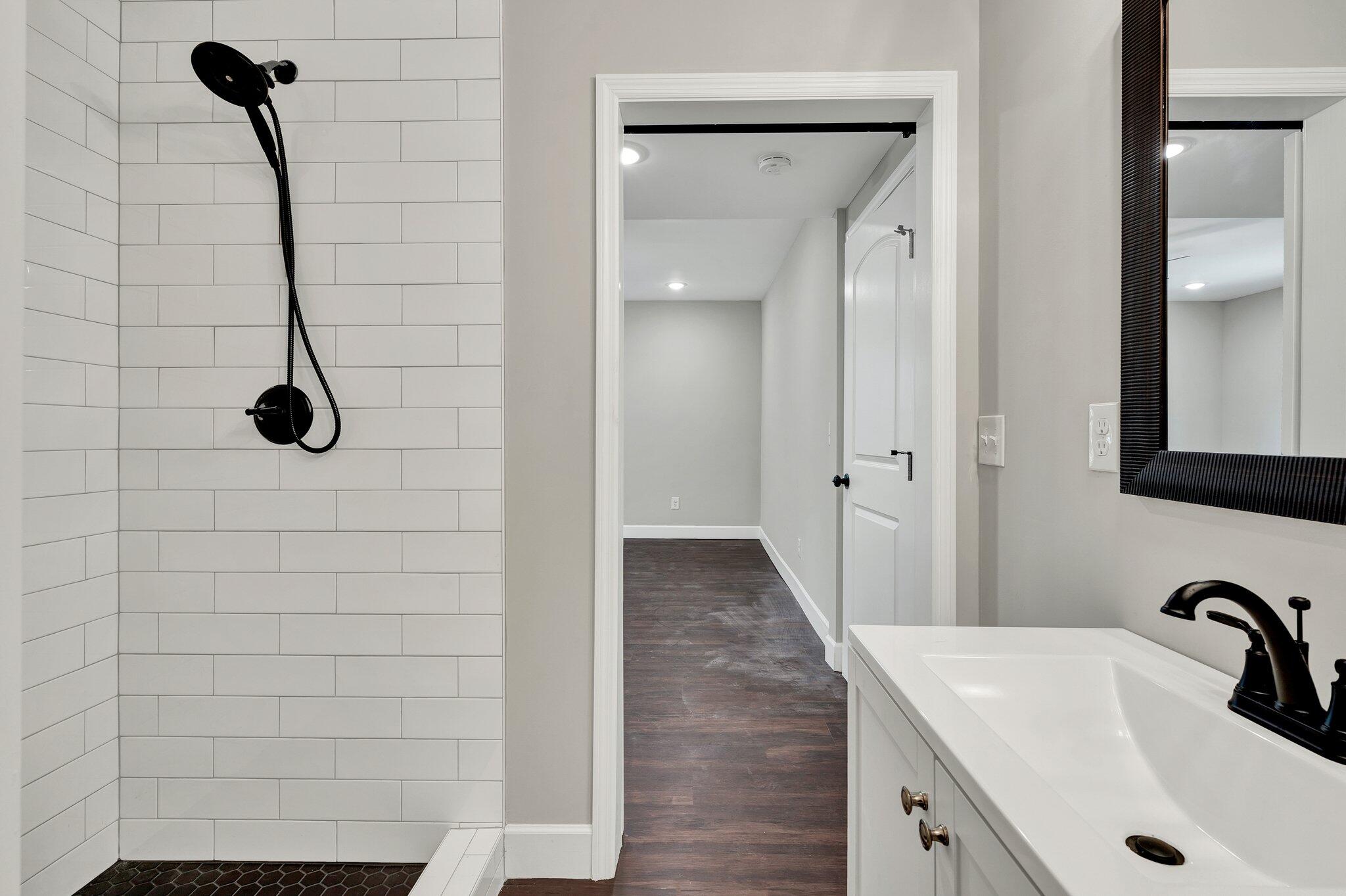 1515 Old Ringgold Road Chattanooga, TN 37404 - Photo 13 of 24 21-web-or-mls-DSC05837