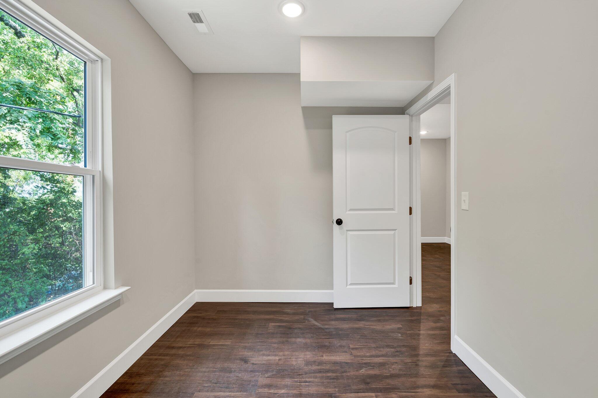 1515 Old Ringgold Road Chattanooga, TN 37404 - Photo 17 of 24 17-web-or-mls-DSC05812