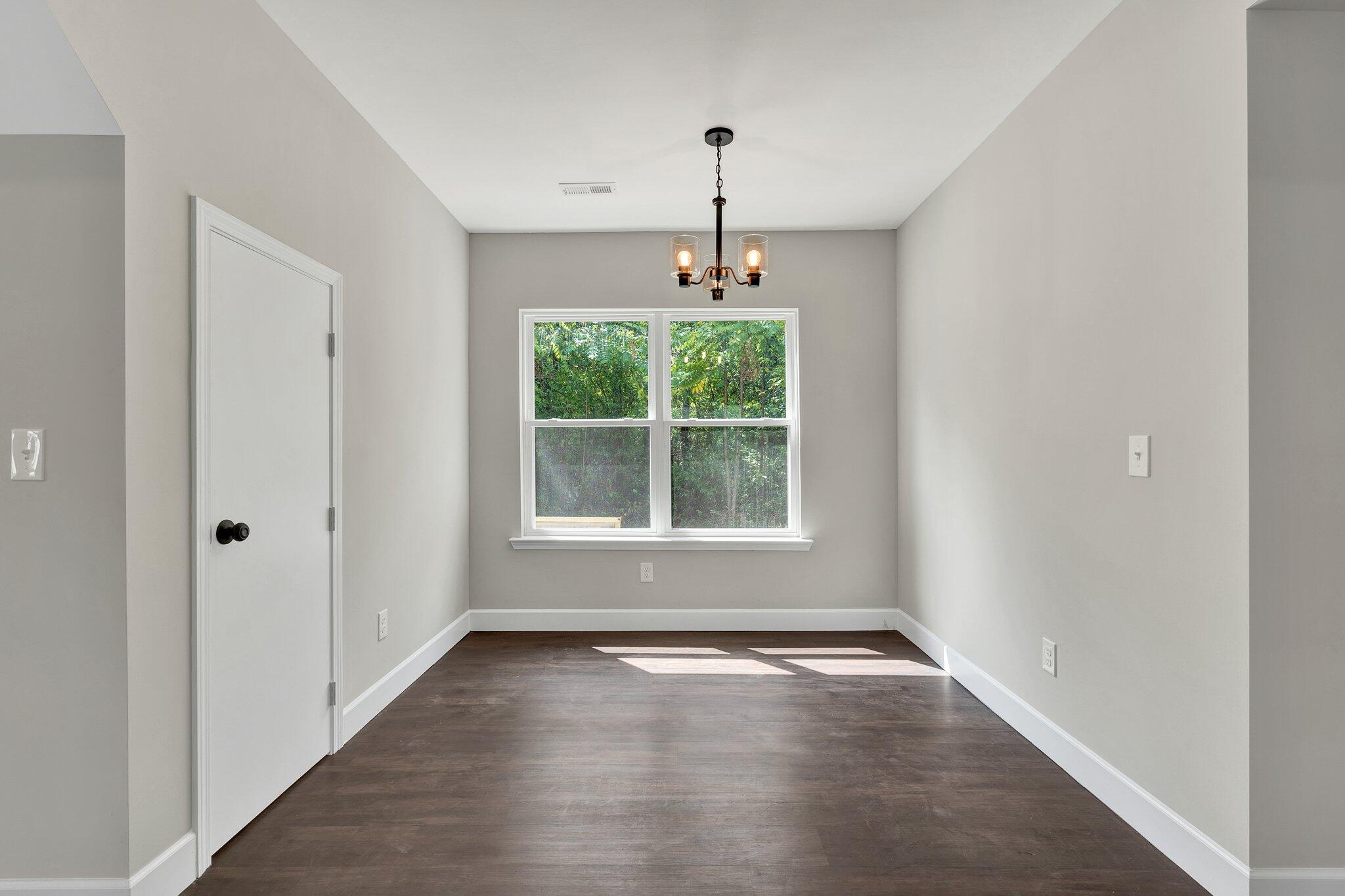 1515 Old Ringgold Road Chattanooga, TN 37404 - Photo 7 of 24 25-web-or-mls-DSC05860