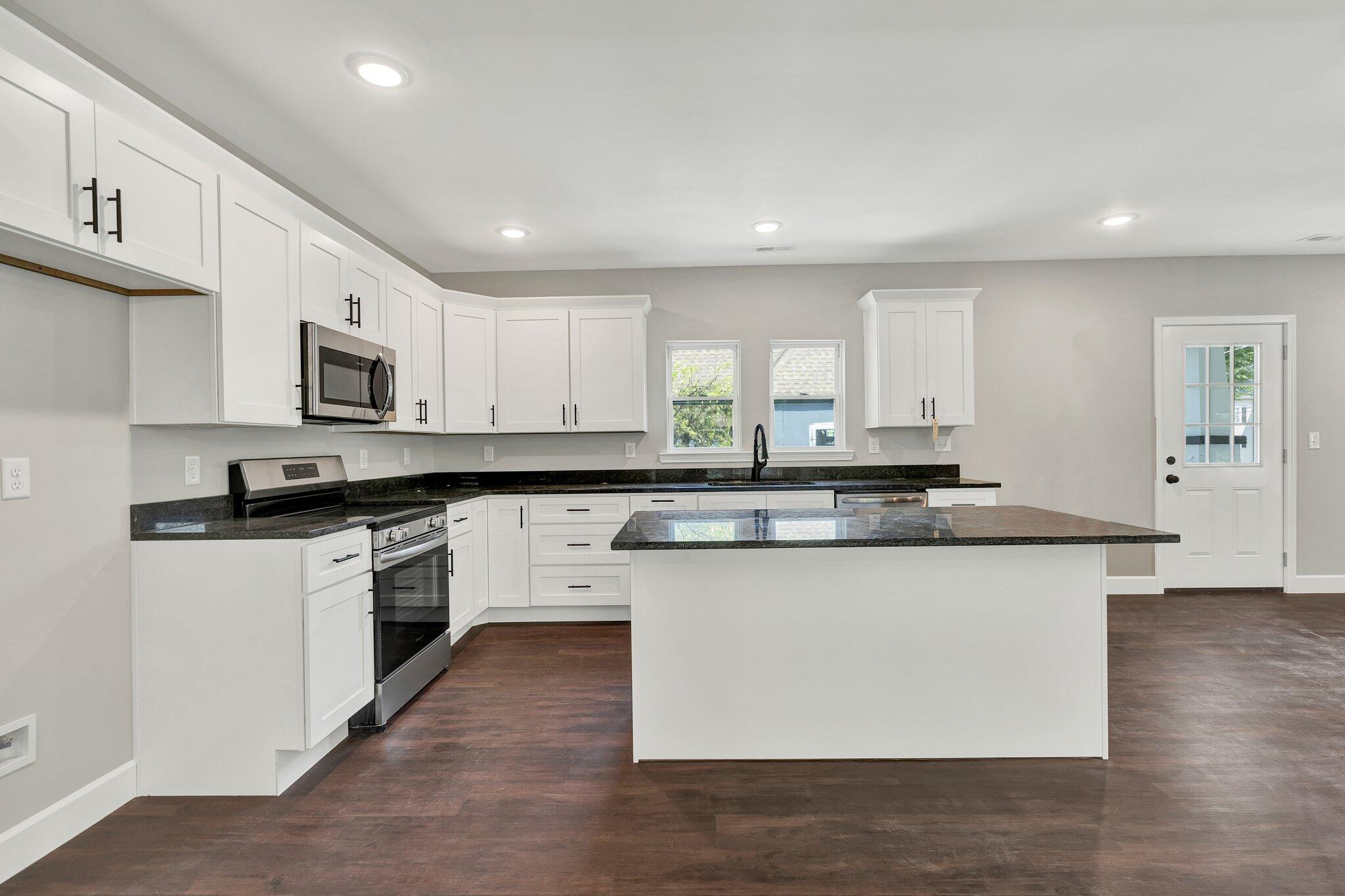 1515 Old Ringgold Road Chattanooga, TN 37404 - Photo 8 of 24 23-web-or-mls-DSC05848