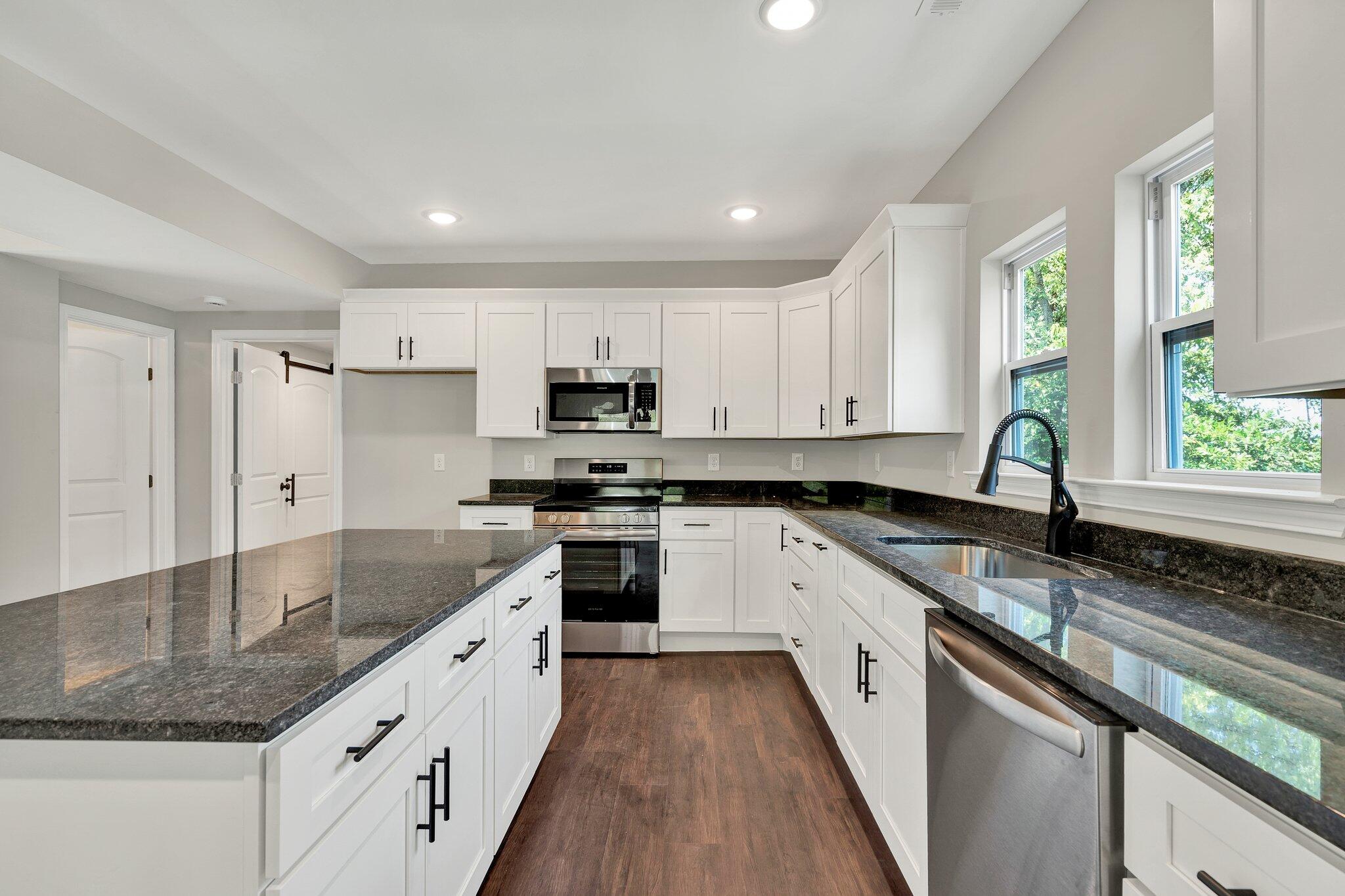 1515 Old Ringgold Road Chattanooga, TN 37404 - Photo 9 of 24 27-web-or-mls-DSC05872