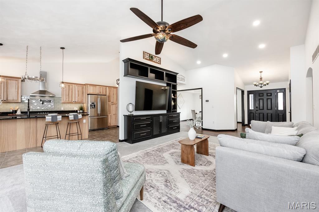 9715 Winchester Street Mascoutah, IL 62258 - Photo 11 of 48