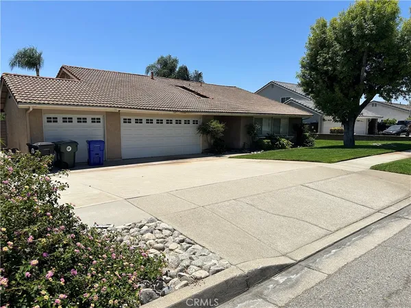 $4,000 | 8549 Orange Street, Rancho Cucamonga, CA 91701