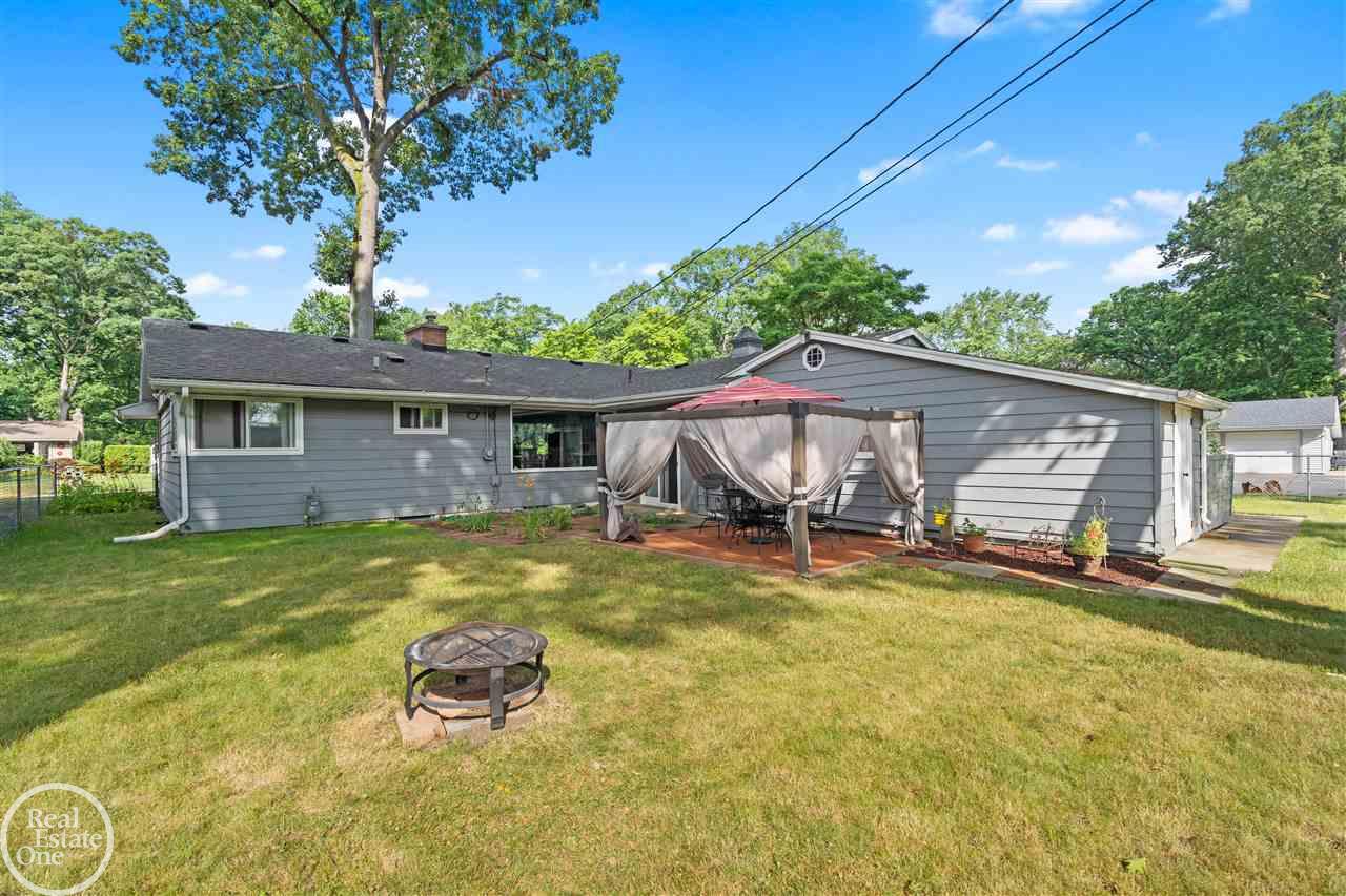 3132 Mt Vernon Road Port Huron, MI 48060 - Photo 24 of 28 50081228-23.JPG