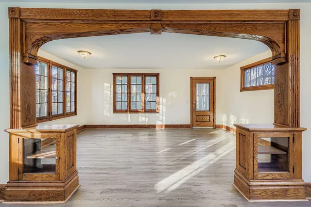 $2,599 | 988 Reaney Avenue East, St. Paul, MN 55106