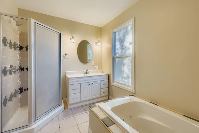 $2,599 | 988 Reaney Avenue East, St. Paul, MN 55106