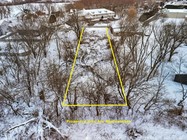 $55,000 | 572 Thronson Drive, Edgerton, WI 53534