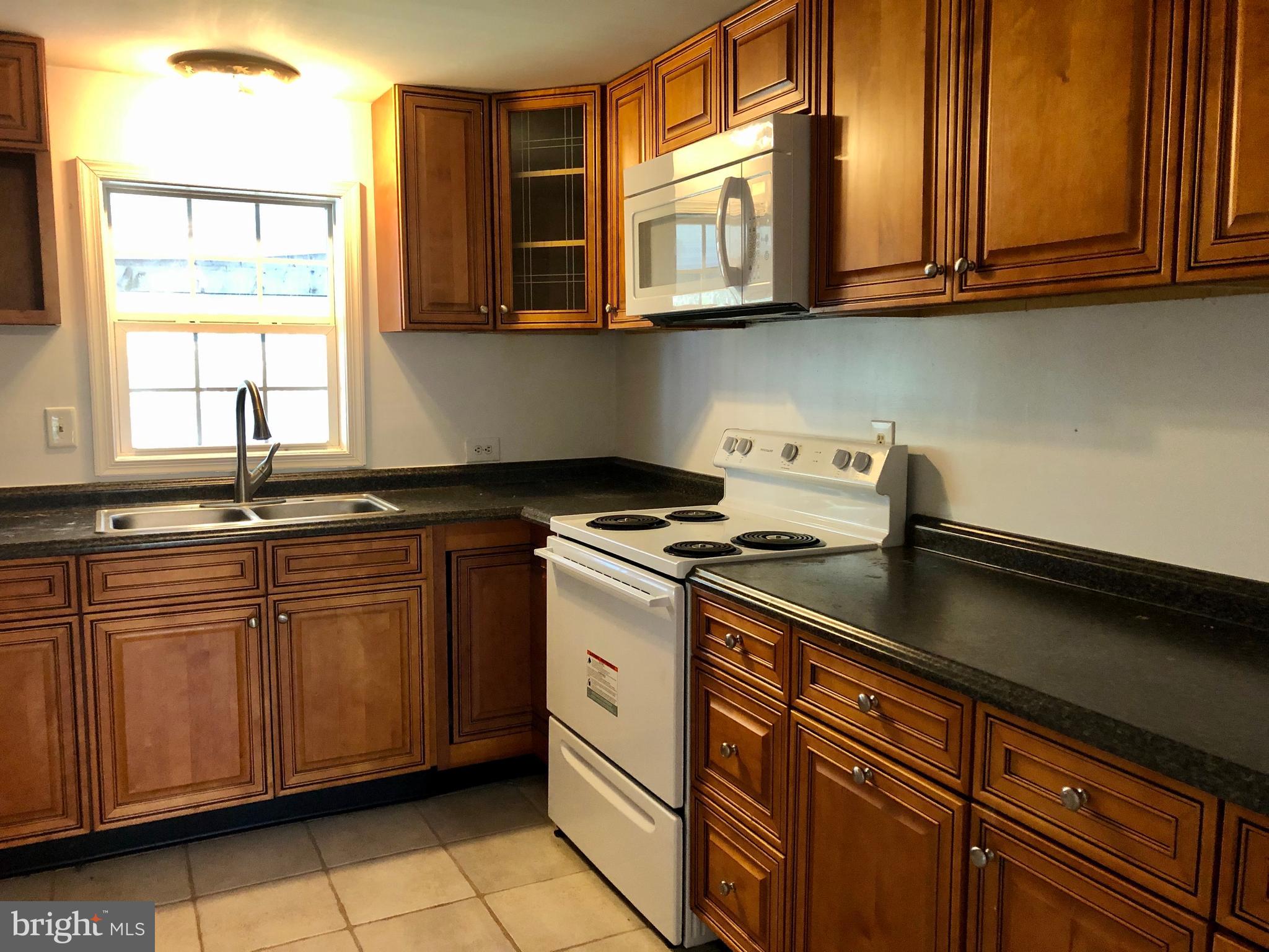 22580 Point Lookout Road Leonardtown, MD 20650 - Photo 4 of 19 Kitchen