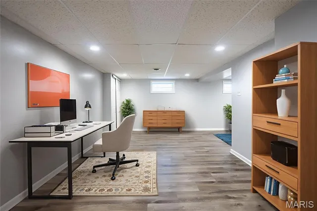 $2,100 | 4464 Mohegan Drive, St. Louis, MO 63123