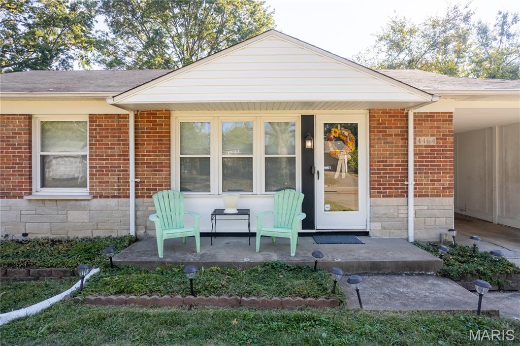 4464 Mohegan Drive St. Louis, MO 63123 - Photo 3 of 39