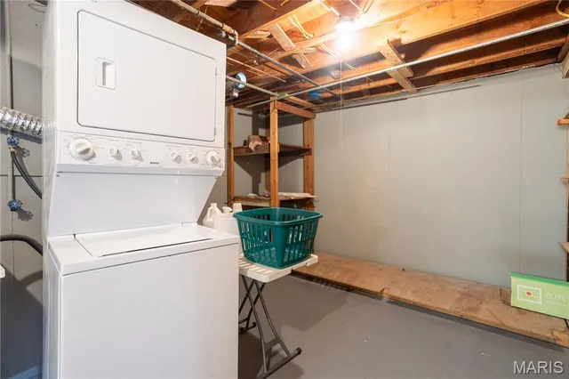 $2,100 | 4464 Mohegan Drive, St. Louis, MO 63123