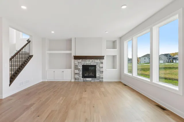 $940,300 | 4789 131st Court Northeast, Blaine, MN 55449