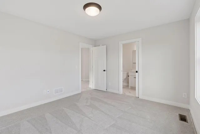 $940,300 | 4789 131st Court Northeast, Blaine, MN 55449