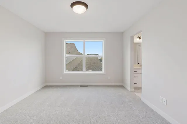 $940,300 | 4789 131st Court Northeast, Blaine, MN 55449