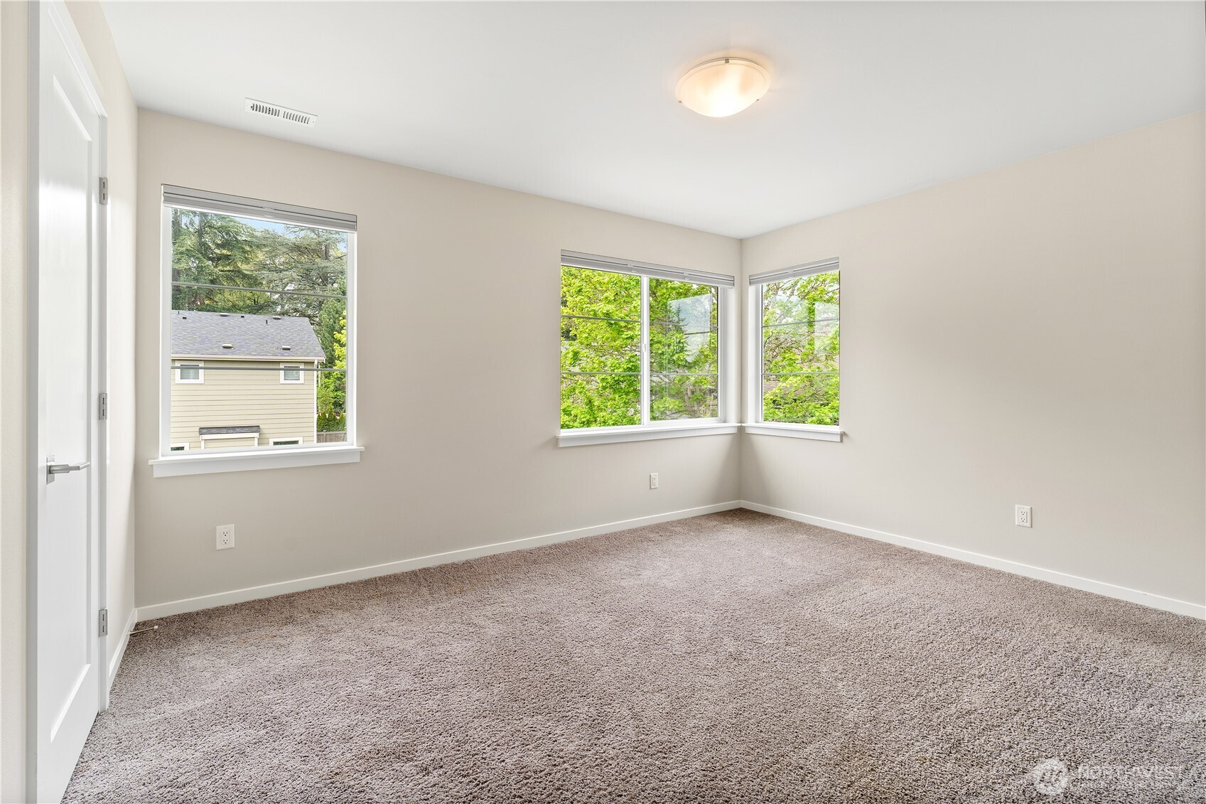 17712 88th Place Northeast Bothell, WA 98011 - Photo 33 of 40