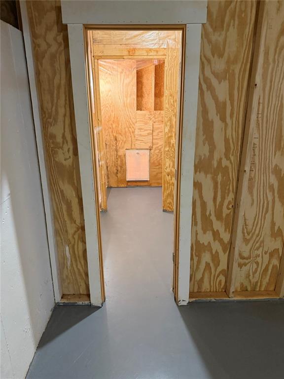 564 Old Airport Road Commerce, GA 30530 - Photo 33 of 39 a view of an front door