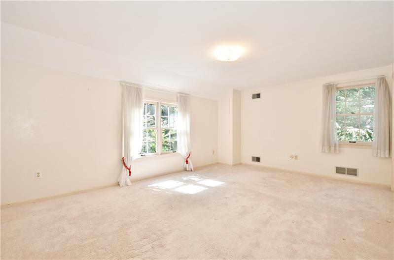 620 Foxhurst Road Pittsburgh, PA 15238 - Photo 19 of 23 Blank canvas; in each of three spare bedroom