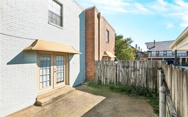 $1,800 | Undisclosed Address, Metairie, LA 70001