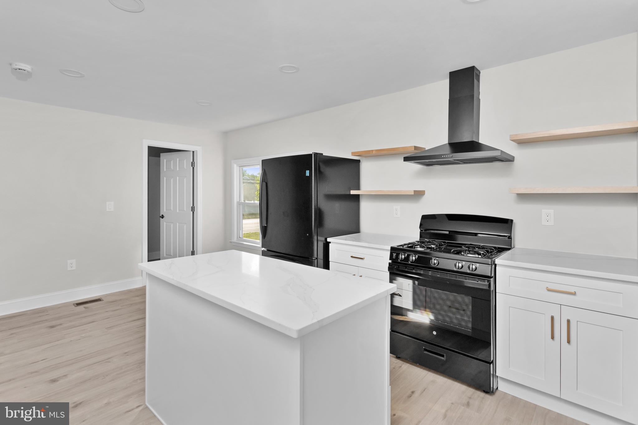 256 Ewingville Road Ewing, NJ 08638 - Photo 12 of 38