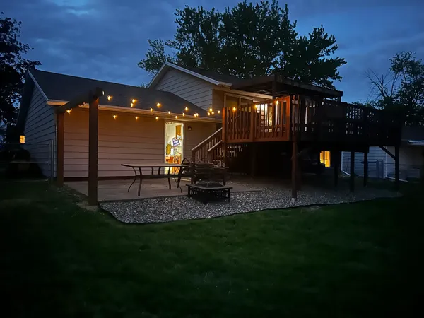 $159,000 | 2313 Lafayette Terrace, Clinton, IA 52732