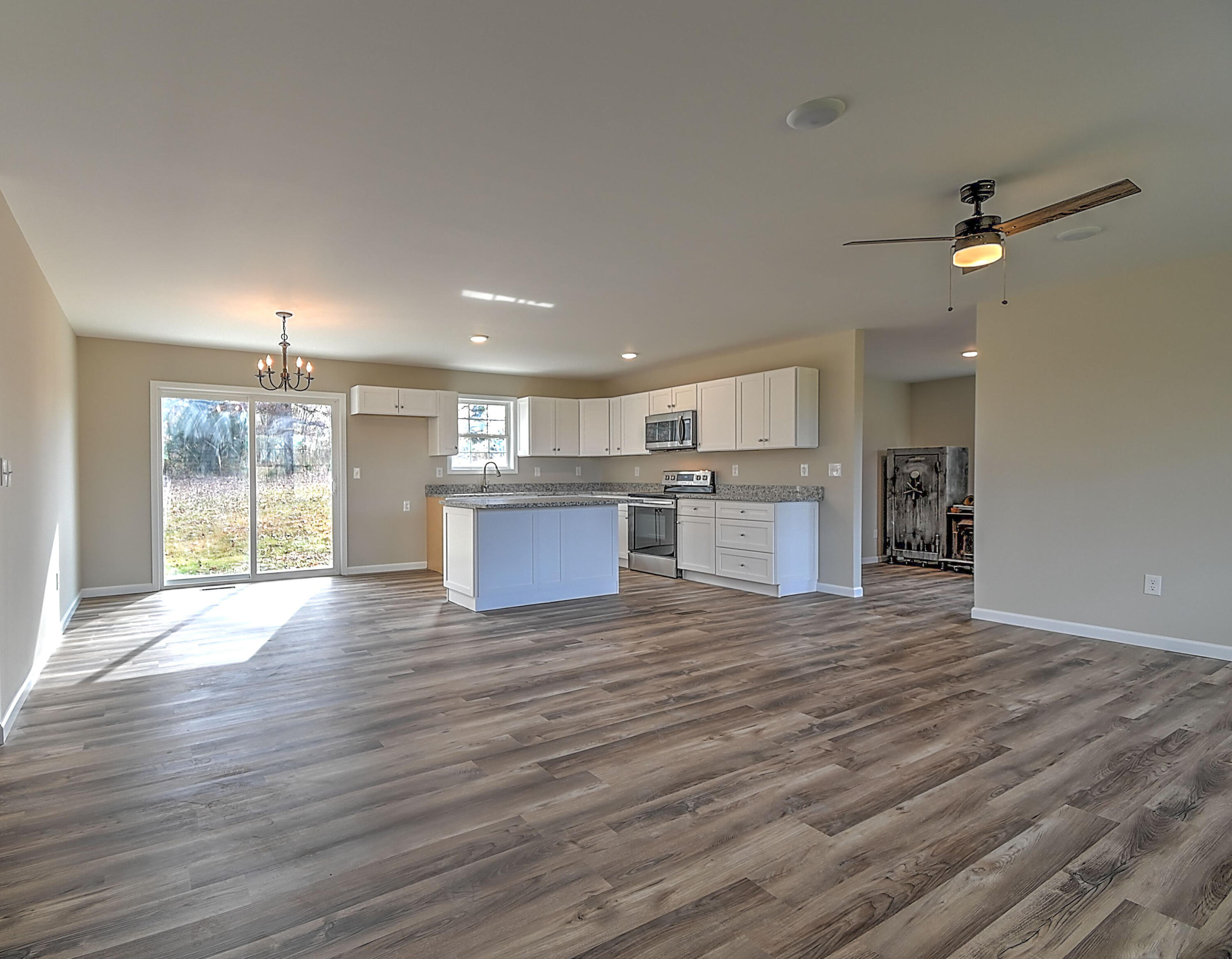 221 Hicks Road Jonesborough, TN 37659 - Photo 4 of 25 4
