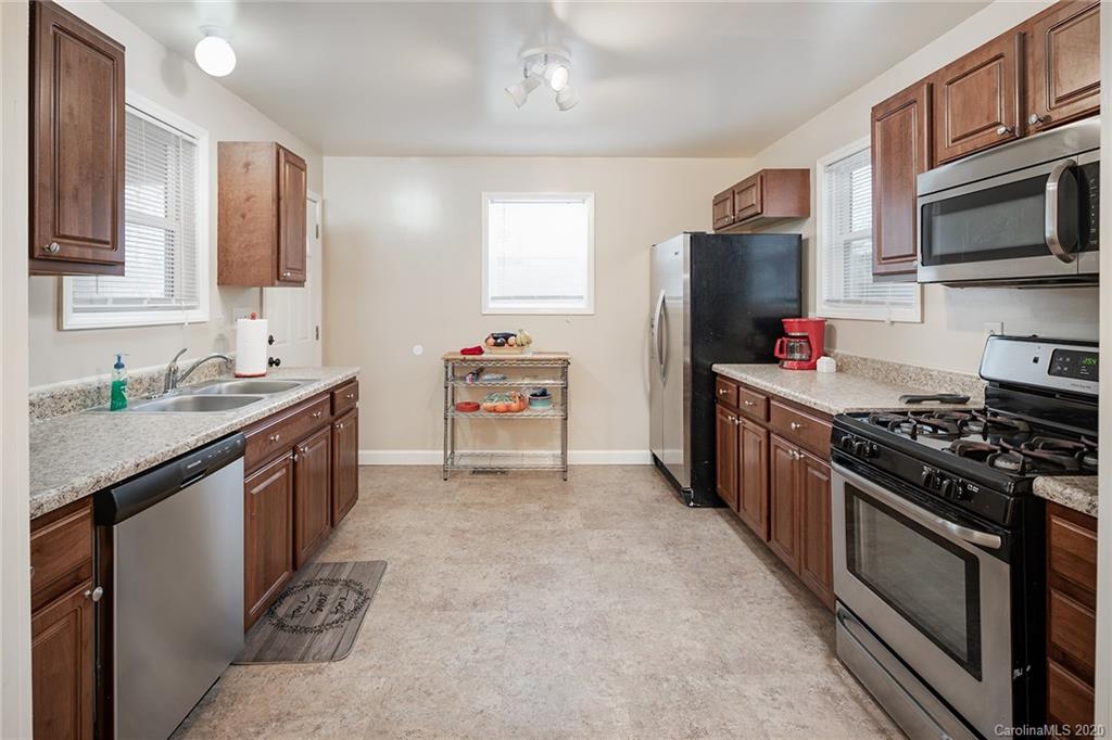 2608 Williams Road Matthews, NC 28105 - Photo 10 of 29