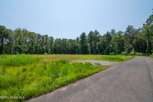 $349,999 | 24 Locust Road, Malta, NY 12020