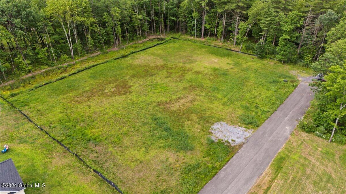 24 Locust Road Malta, NY 12020 - Photo 4 of 20 14-DJI_20240712103338_0105_D