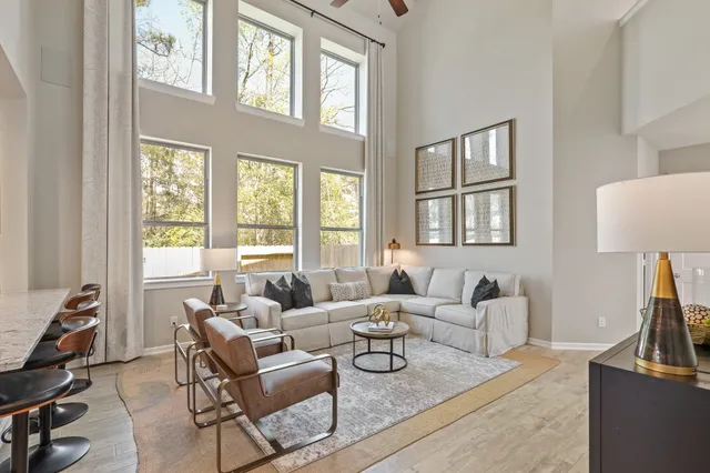 $450,000 | 13343 Valley Orchard, Tomball, TX 77375