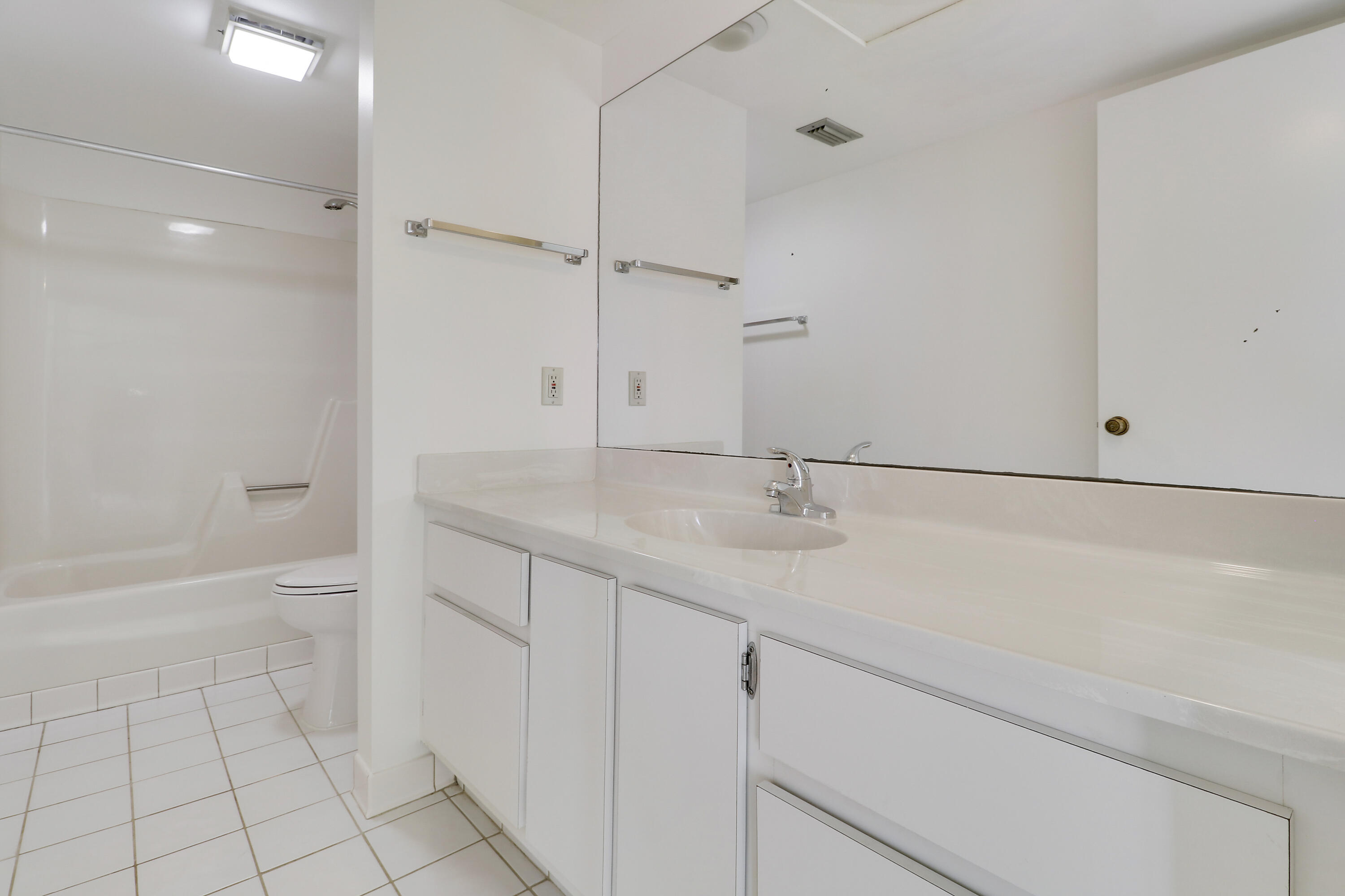 825 Center Street, Unit 49C Jupiter, FL 33458 - Photo 38 of 62 House2-22