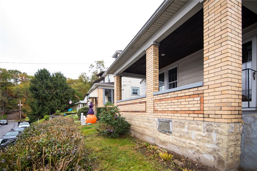 1834 Devonshire Road Coraopolis, PA 15108 - Photo 33 of 35 Gallery Image 33