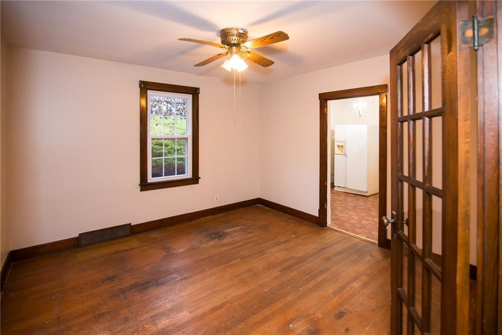 1834 Devonshire Road Coraopolis, PA 15108 - Photo 10 of 35 Gallery Image 10