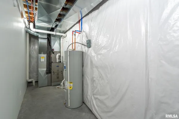 $714,900 | 6574 Pelican Street, Bettendorf, IA 52722