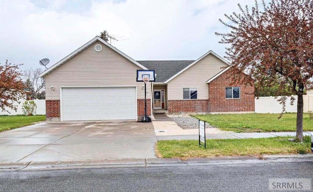 580 Cook Street Rexburg, ID 83440 - Photo 2 of 32
