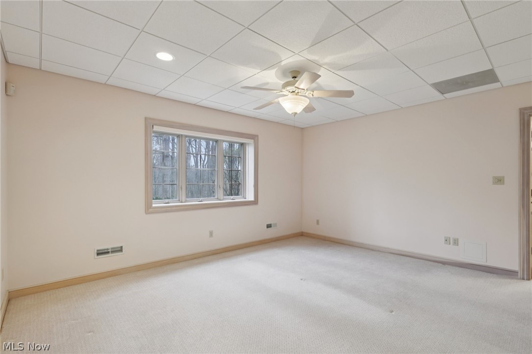2850 Roundhill Road Akron, OH 44333 - Photo 36 of 47
