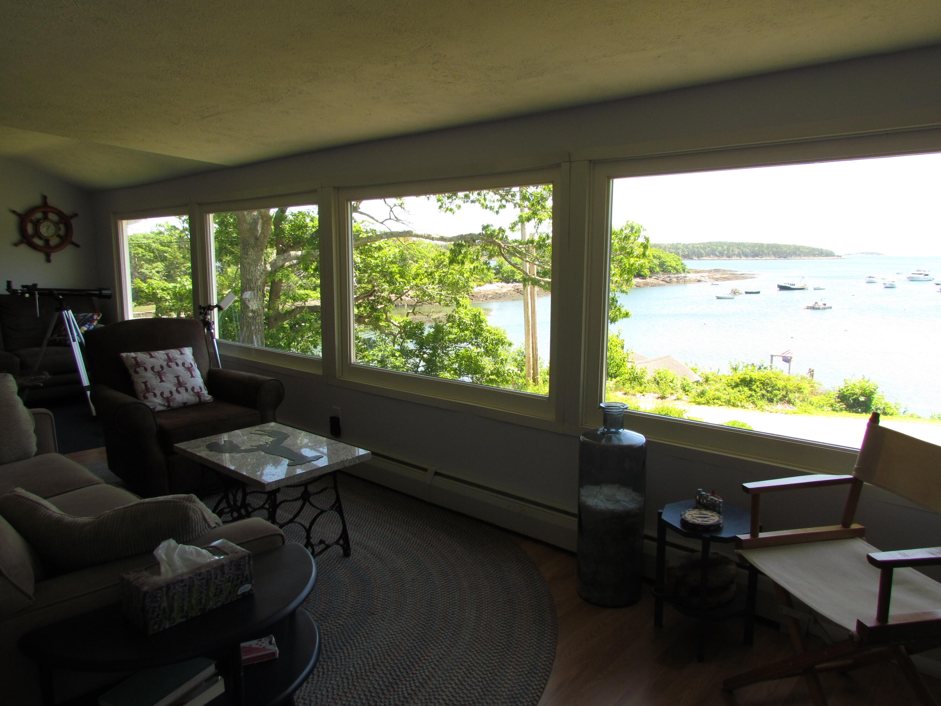 25 Field Road Harpswell, ME 04079 - Photo 19 of 44 Living Room