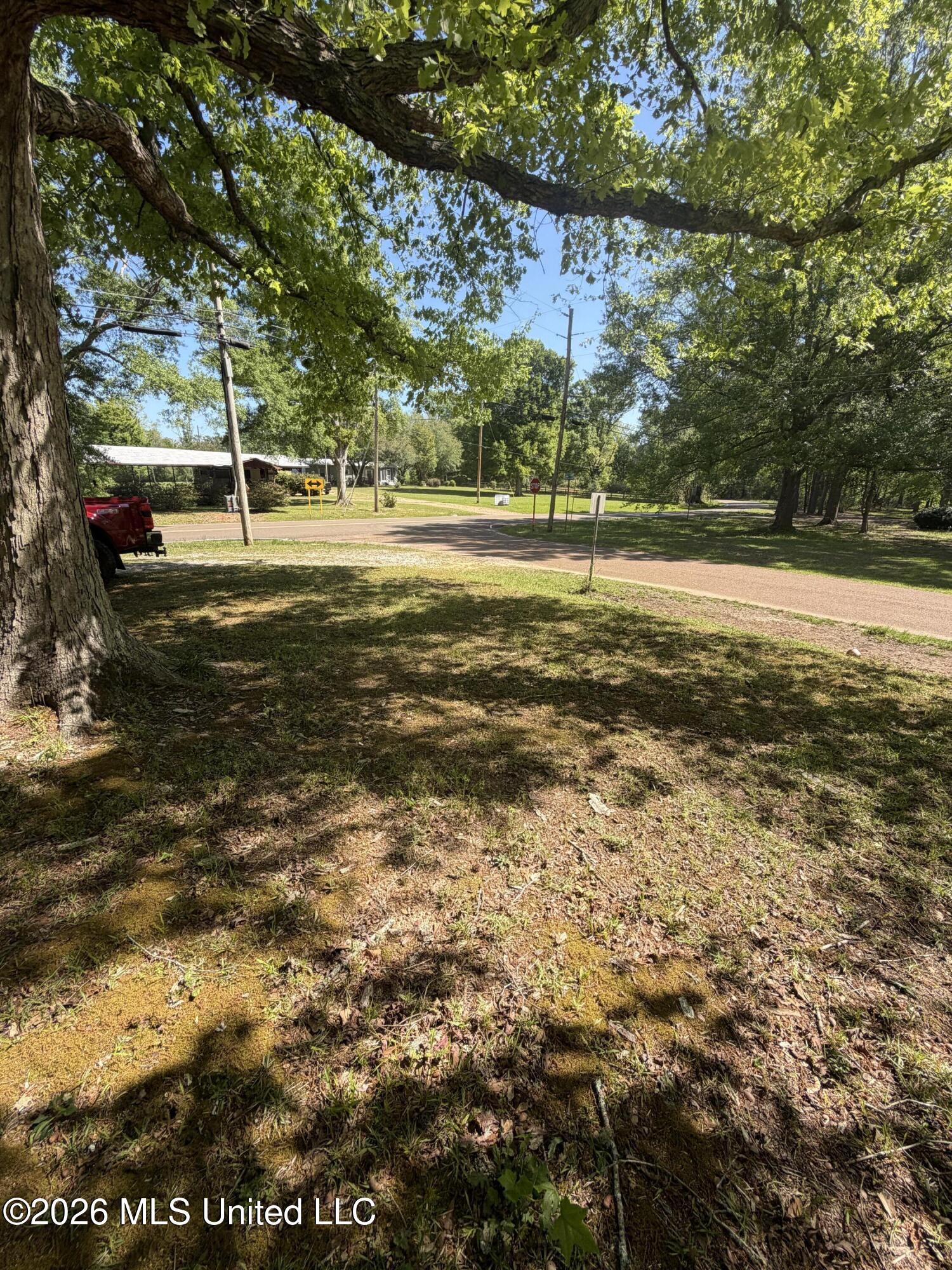 1028 Busy Corner Road Gloster, MS 39638 - Photo 6 of 20 IMG_2351