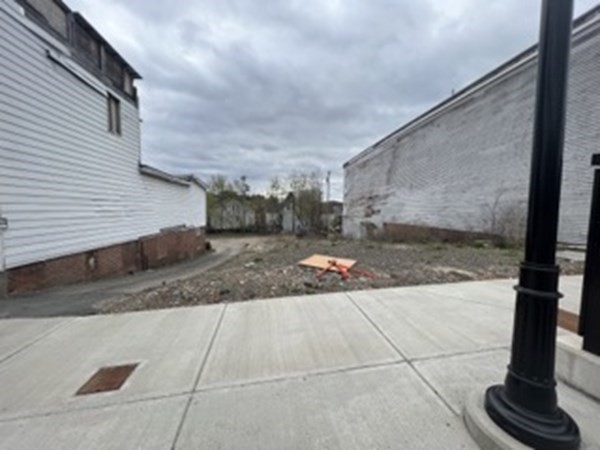 114 Main Street Ware, MA 01082 - Photo 4 of 7 Gallery Image 4