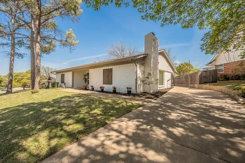 $355,000 | 6517 Whitman Avenue, Fort Worth, TX 76133