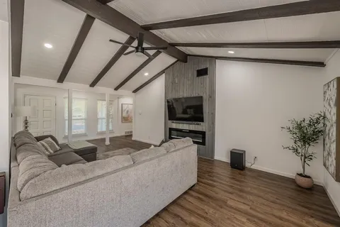 $355,000 | 6517 Whitman Avenue, Fort Worth, TX 76133