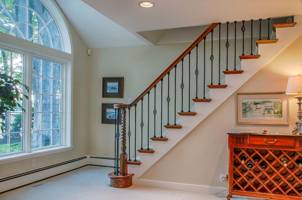 8537 East Black Point Road Syracuse, IN 46567 - Photo 11 of 25 Gallery Image 11